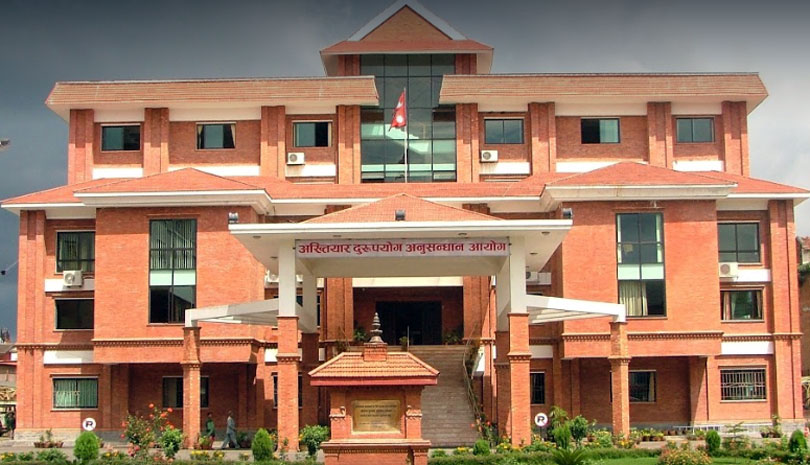 खानेपानी कार्यालयका इन्जिनियर २८ लाख घुससहित अख्तियारको फन्दामा