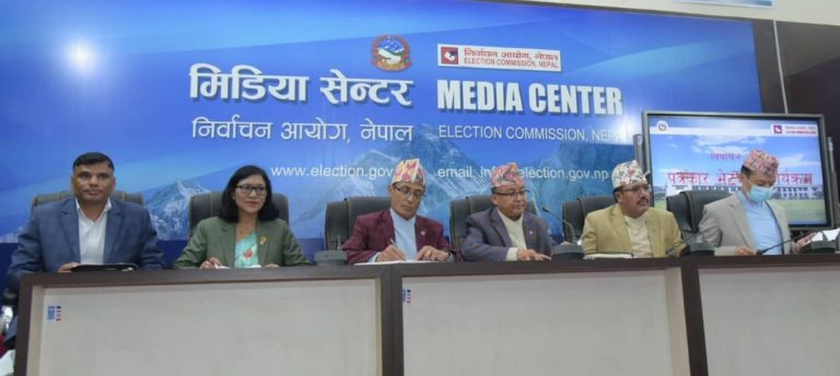 आज प्रतिनिधि सभा र प्रदेश सभा निर्वाचनको उम्मेदवारी दर्ता, बिहान १० बजेदेखी ५ बजे सम्म गर्न सकिने