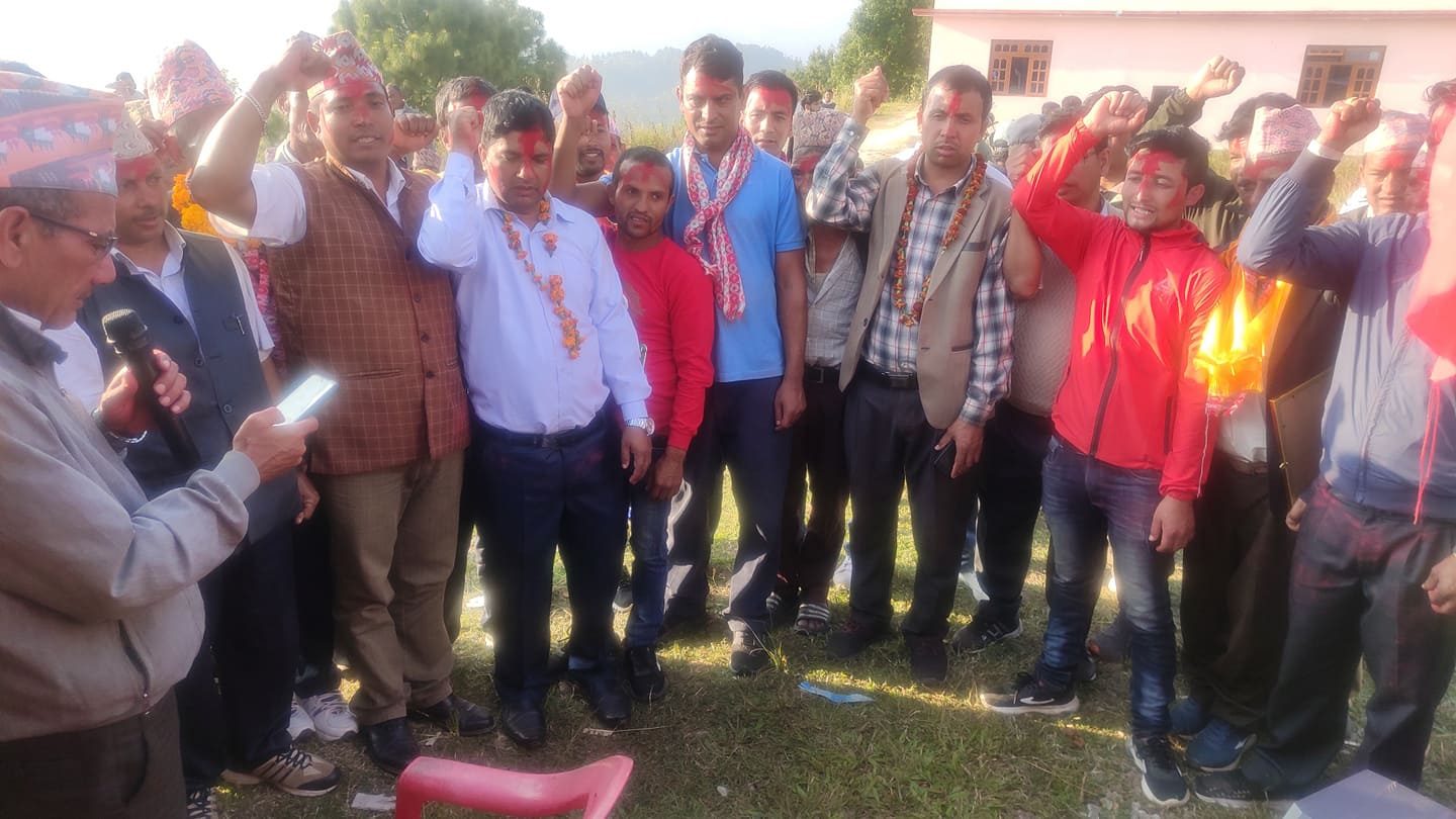 नेकपा एमाले तामाकोशी गाउँपालिका वडा नम्वर ५ सहरेको अध्यक्षमा कुमार फुयाँल सर्वसम्मत चयन